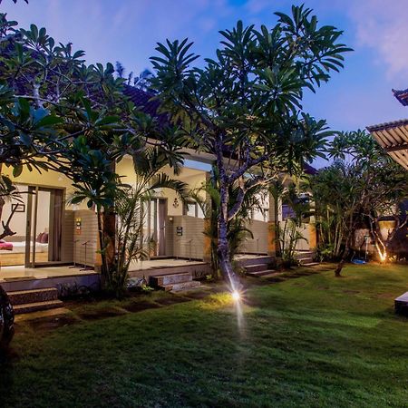 Jeje Fortis Guest House นูซาเลมโบงัน ภายนอก รูปภาพ