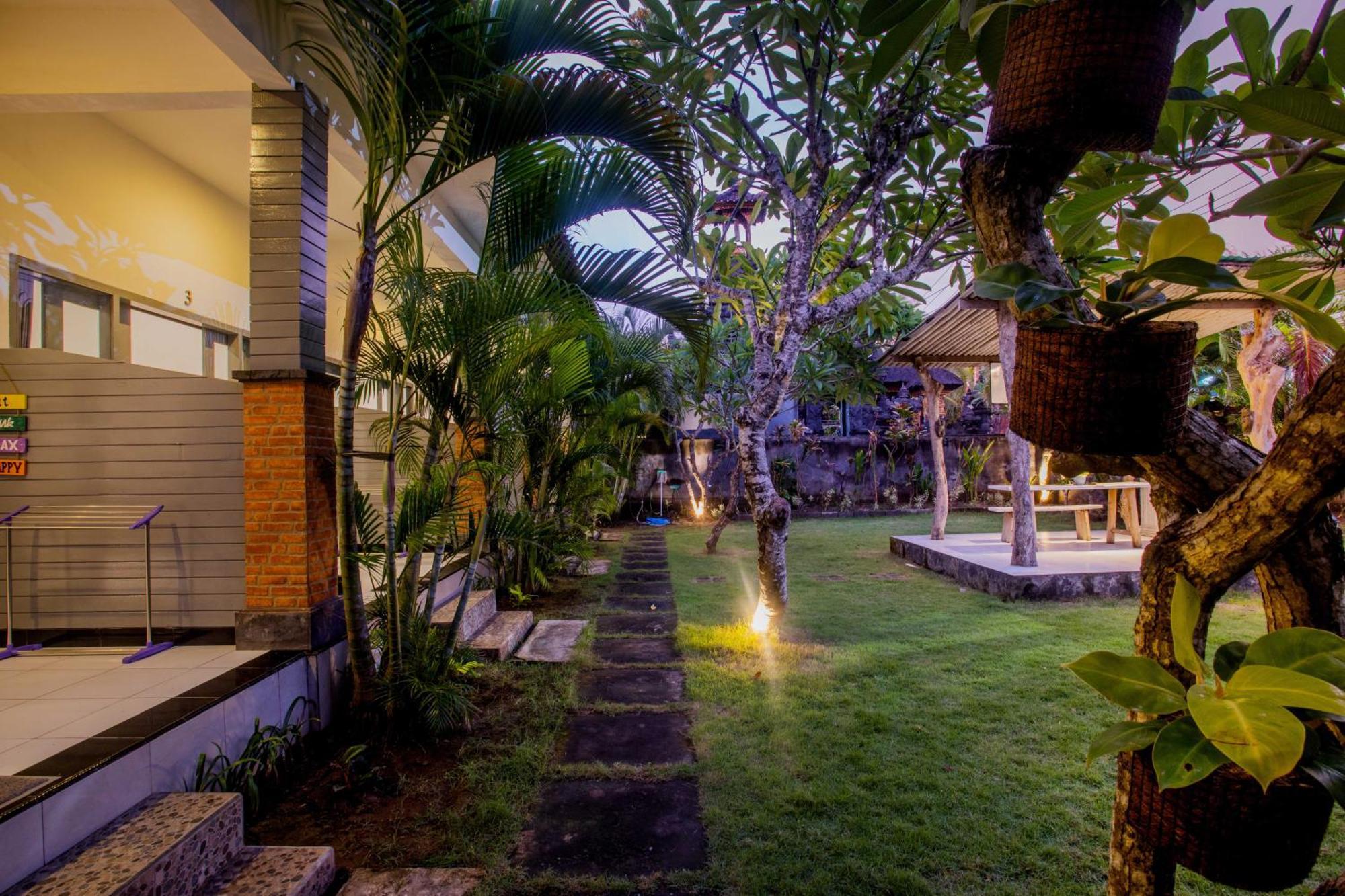 Jeje Fortis Guest House นูซาเลมโบงัน ภายนอก รูปภาพ